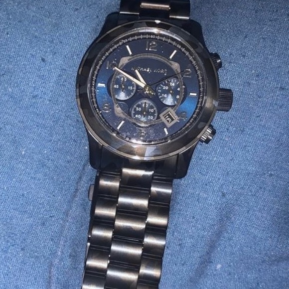 Micheal Kors watch brand new - Picture 3 of 5